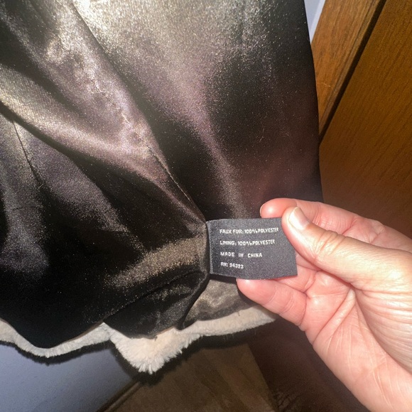 Coffee Shop New York Sherpa Faux Fur Animal Print Silk Lining Jacket Size Medium - Picture 7 of 8